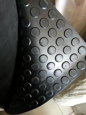 【廠家直銷(xiāo)圓點(diǎn)板,防滑板,防滑墊】?jī)r(jià)格,廠家,圖片,橡膠板/桿/型材,佛山市神柏橡塑制品-